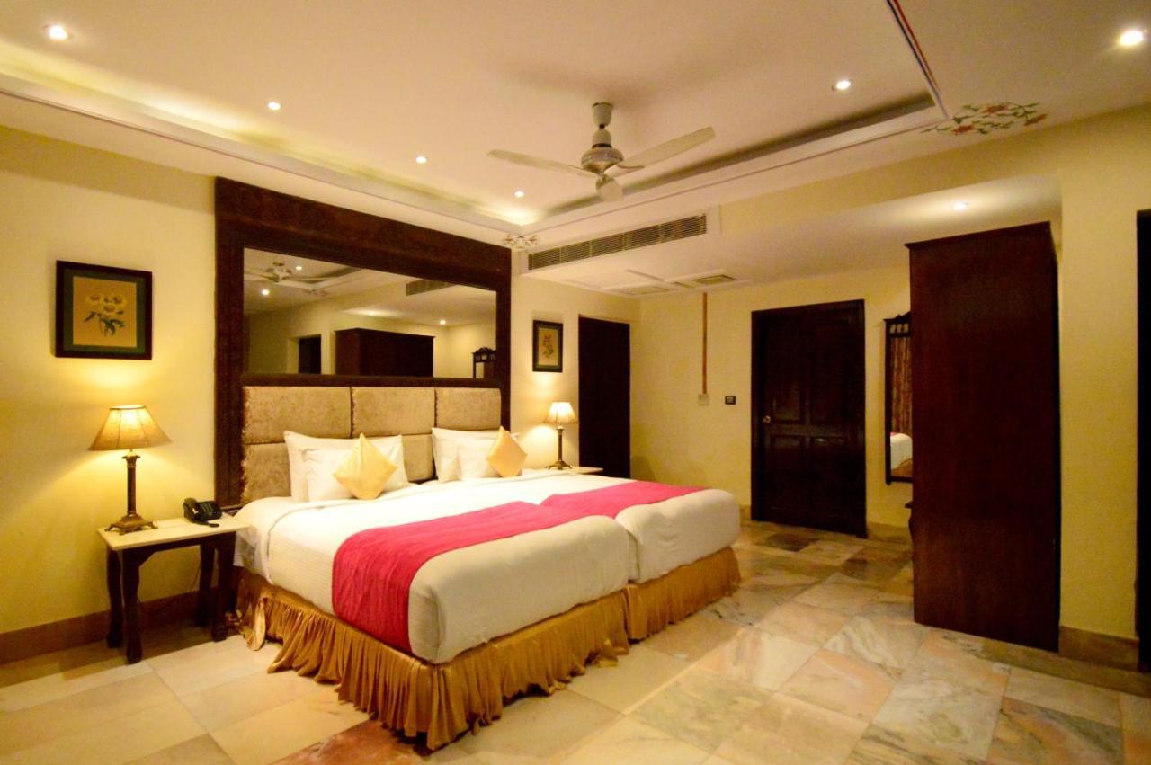 Talaibagh Palace Amer Bagian luar foto