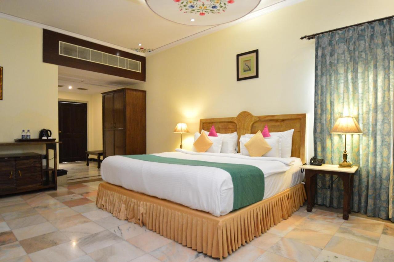 Talaibagh Palace Amer Bagian luar foto